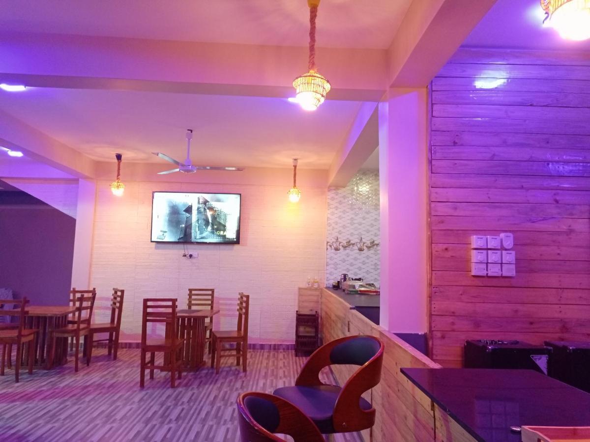 Chibuba Airport Accommodation Darüsselam Dış mekan fotoğraf