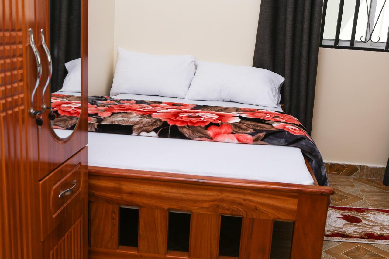 Chibuba Airport Accommodation Darüsselam Dış mekan fotoğraf