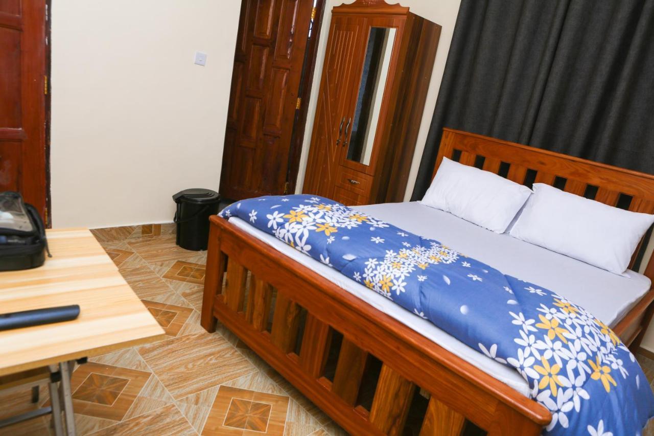 Chibuba Airport Accommodation Darüsselam Dış mekan fotoğraf