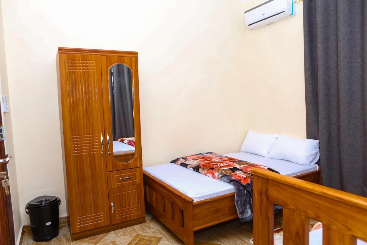 Chibuba Airport Accommodation Darüsselam Dış mekan fotoğraf