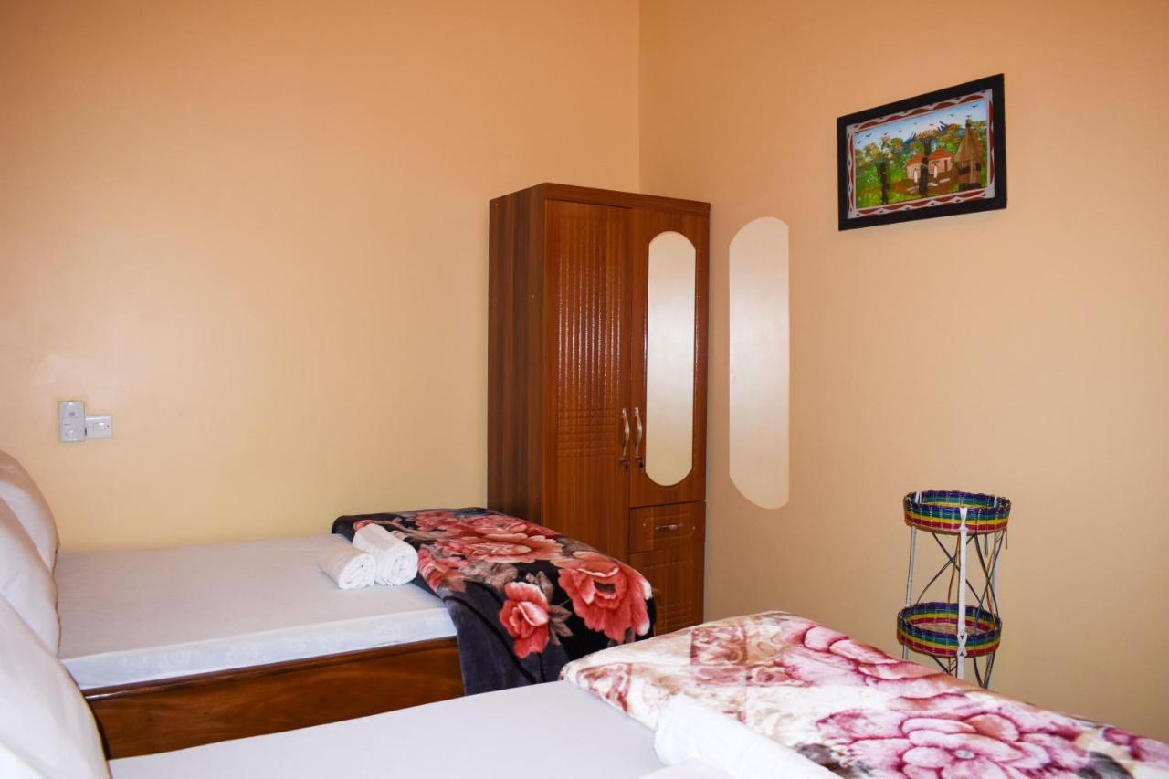 Chibuba Airport Accommodation Darüsselam Dış mekan fotoğraf